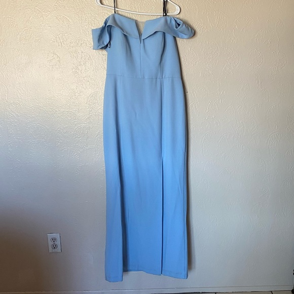 Vince Camuto Light Blue Off Shoulder Gown - Picture 4 of 12